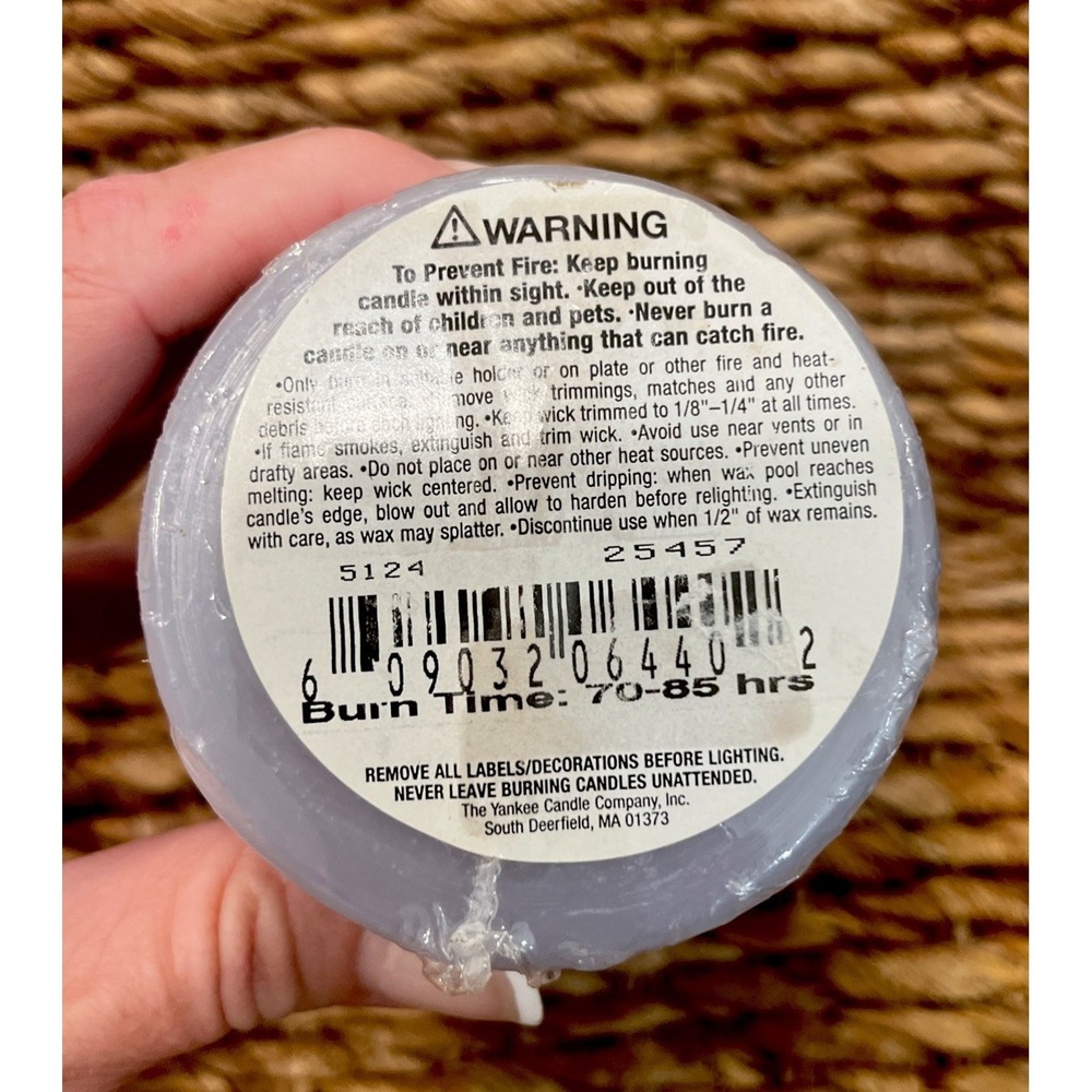Yankee Candle STORM WATCH Blue Pillar Candle Retired HTF 2.8"x 6" Sealed NOS NEW - Picture 4 of 5